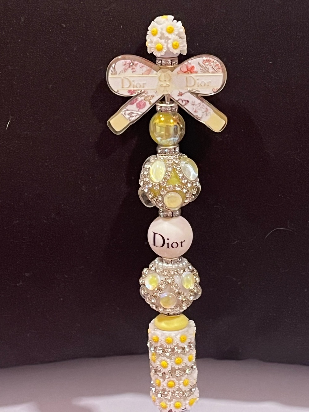 Designer inspired yellow floral daisy and bow decor monogram focal fancy pen